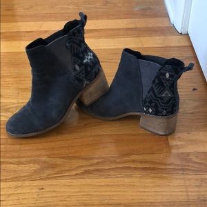 Toms grey booties